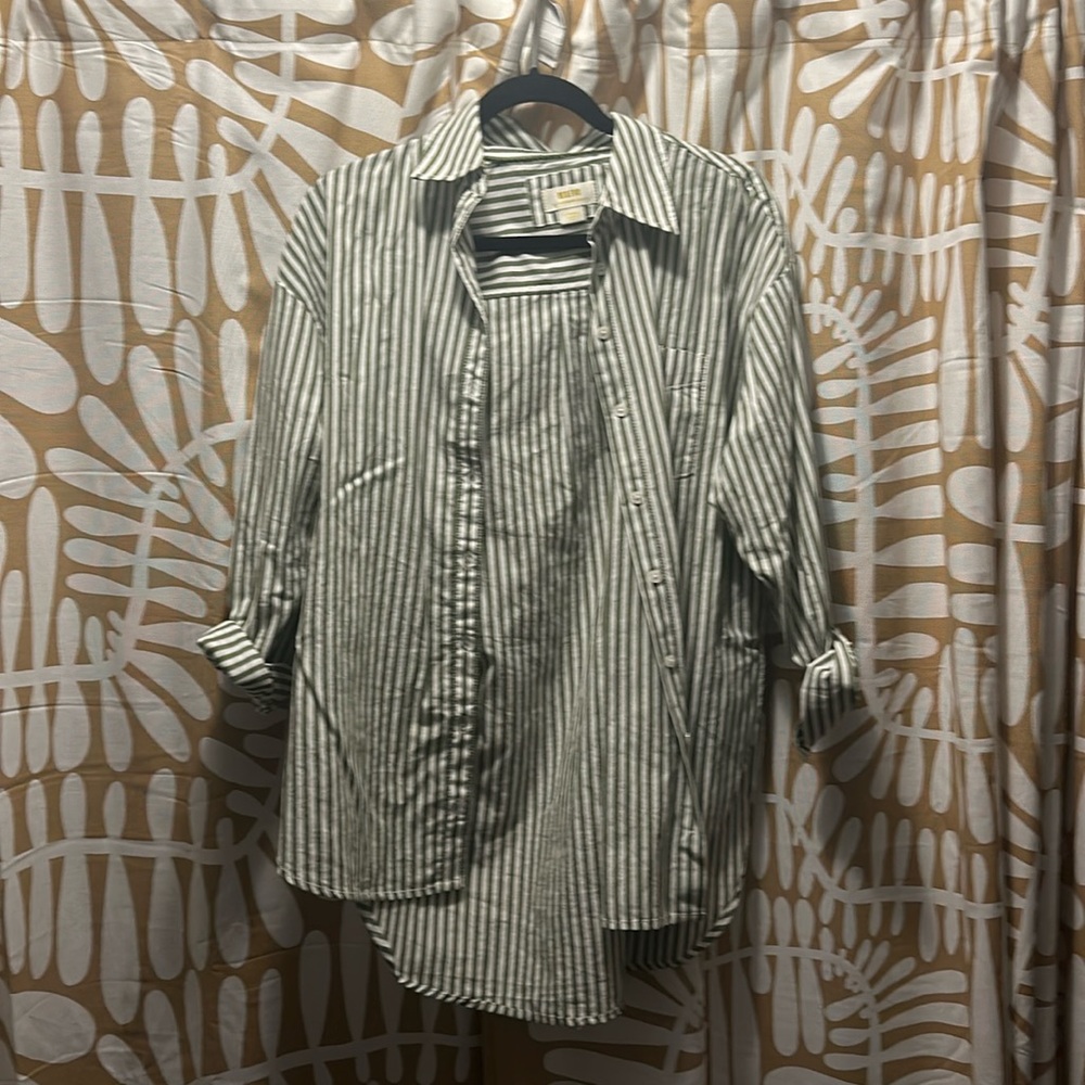 Maeve Bennett button down shirt